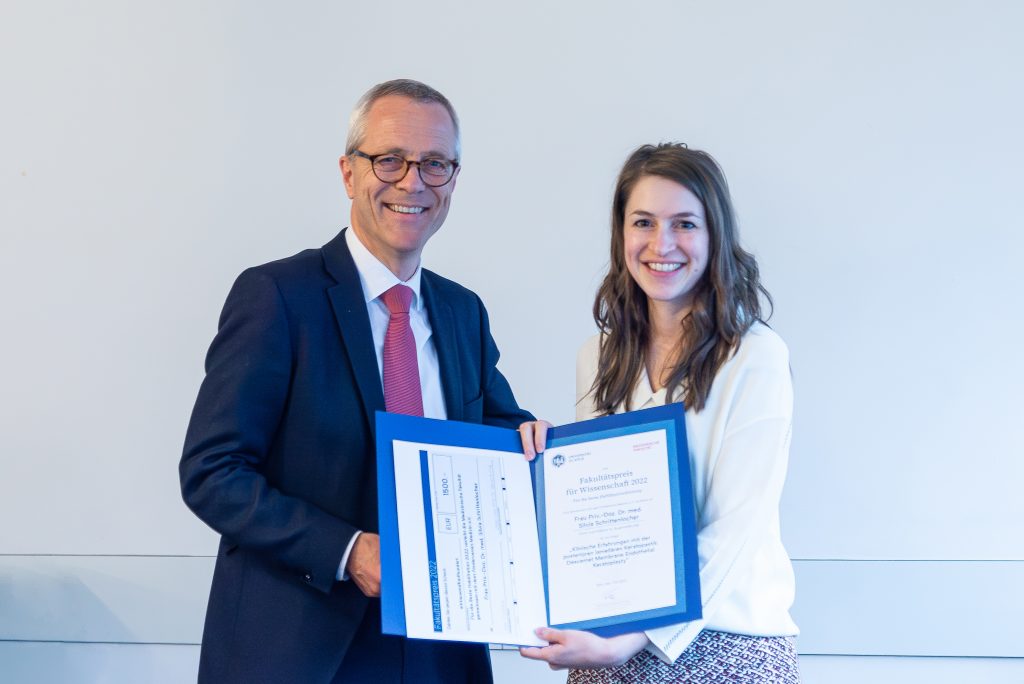 Priv.-Doz. Dr. Silvia Schrittenlocher, specialist in cornea and glaucoma at the Center for Ophthalmology at Cologne University Hospital, has been awarded the Faculty Prize for Science 2022 by the Faculty of Medicine and the Förderkreis Medizin e.V. for the best habilitation achievement.
